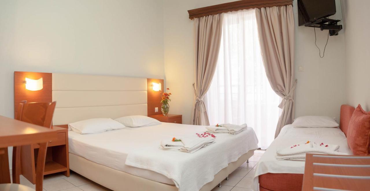 Vournelis Hotel ลีเมนาส ภายนอก รูปภาพ